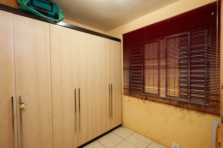 Casa à venda com 127m², 6 quartos e 2 vagas Casa à venda com 127m², 6 quartos e 2 vagasQuarto 2
