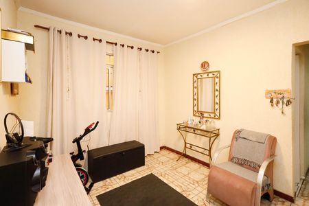 Casa à venda com 127m², 6 quartos e 2 vagas Casa à venda com 127m², 6 quartos e 2 vagasSala de Jantar