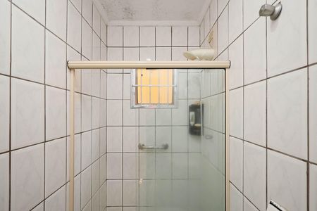 Casa à venda com 127m², 6 quartos e 2 vagas Casa à venda com 127m², 6 quartos e 2 vagasBanheiro 2