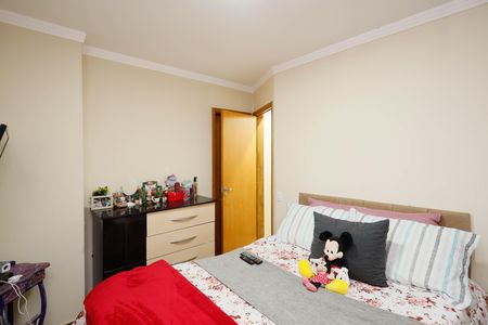 Casa à venda com 127m², 6 quartos e 2 vagas Casa à venda com 127m², 6 quartos e 2 vagasSuite