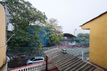 Casa à venda com 127m², 6 quartos e 2 vagas Casa à venda com 127m², 6 quartos e 2 vagasVista
