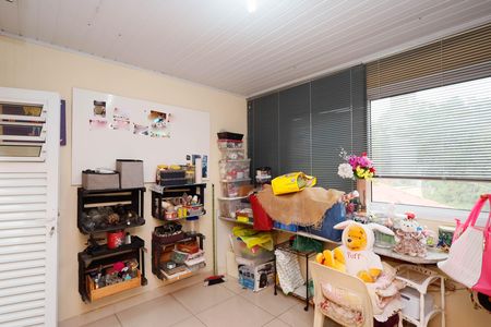 Casa à venda com 127m², 6 quartos e 2 vagas Casa à venda com 127m², 6 quartos e 2 vagasQuarto 6