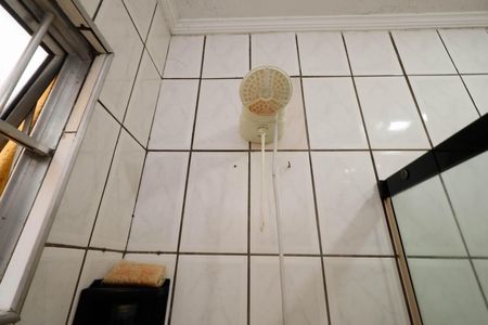 Casa à venda com 127m², 6 quartos e 2 vagas Casa à venda com 127m², 6 quartos e 2 vagasBanheiro 2