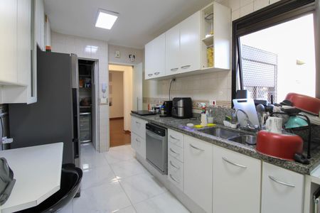 Apartamento à venda com 137m², 3 quartos e 3 vagas Apartamento à venda com 137m², 3 quartos e 3 vagasCozinha