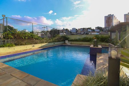 Apartamento à venda com 137m², 3 quartos e 3 vagas Apartamento à venda com 137m², 3 quartos e 3 vagasPiscina