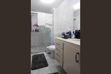Apartamento à venda com 137m², 3 quartos e 3 vagas Apartamento à venda com 137m², 3 quartos e 3 vagasBanheiro Suíte 1