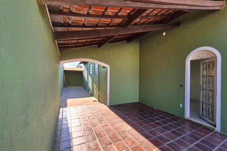 Casa para alugar com 168m², 3 quartos e 9 vagas Casa para alugar com 168m², 3 quartos e 9 vagasGaragem