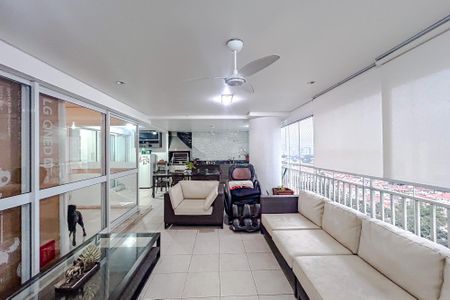 Apartamento à venda com 243m², 4 quartos e 4 vagasVaranda