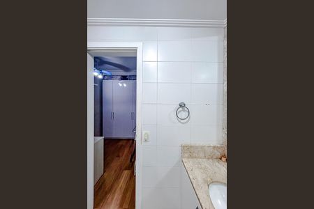 Apartamento à venda com 243m², 4 quartos e 4 vagasBanheiro da Suíte 4