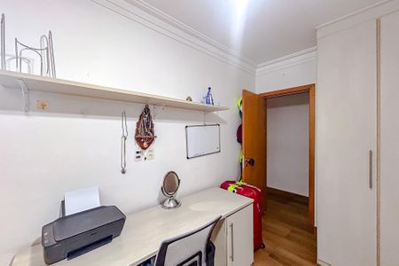 Apartamento à venda com 243m², 4 quartos e 4 vagasQuarto 4 - Suíte