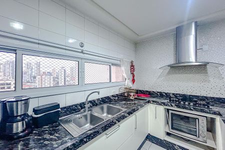 Apartamento à venda com 243m², 4 quartos e 4 vagasCozinha
