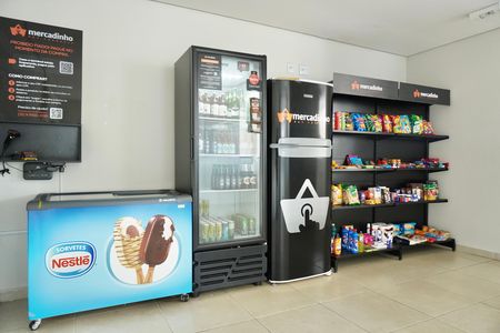 Apartamento à venda com 65m², 2 quartos e 2 vagas Apartamento à venda com 65m², 2 quartos e 2 vagasÁrea comum - Mercadinho