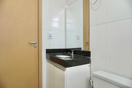 Apartamento à venda com 65m², 2 quartos e 2 vagas Apartamento à venda com 65m², 2 quartos e 2 vagasBanheiro da Suíte