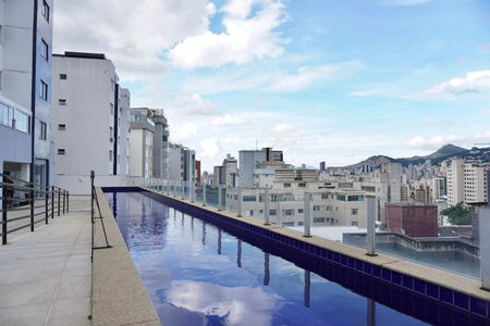 Apartamento à venda com 65m², 2 quartos e 2 vagas Apartamento à venda com 65m², 2 quartos e 2 vagasÁrea comum - Piscina