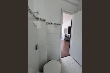 Apartamento para alugar com 44m², 1 quarto e sem vaga Apartamento para alugar com 44m², 1 quarto e sem vagaBanheiro