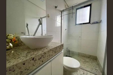 Banheiro de apartamento para alugar com 2 quartos, 74m² em Buritis, Belo Horizonte