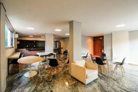 Apartamento para alugar com 74m², 2 quartos e 2 vagas Apartamento para alugar com 74m², 2 quartos e 2 vagasHall
