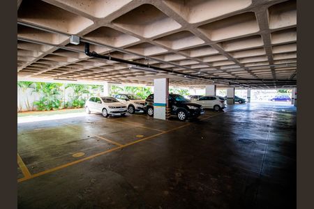 Apartamento à venda com 60m², 3 quartos e 1 vaga Apartamento à venda com 60m², 3 quartos e 1 vagaÁrea comum - Estacionamento