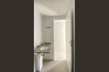 Apartamento à venda com 60m², 3 quartos e 1 vaga Apartamento à venda com 60m², 3 quartos e 1 vagaBanheiro Social