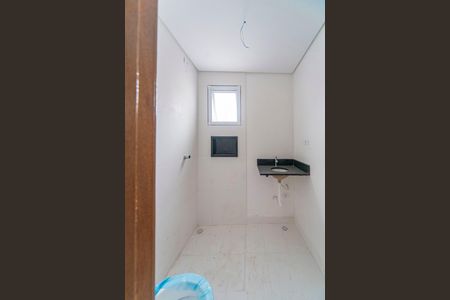 Apartamento à venda com 95m², 2 quartos e 1 vaga Apartamento à venda com 95m², 2 quartos e 1 vagaBanheiro