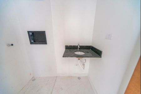 Apartamento à venda com 83m², 2 quartos e 1 vaga Apartamento à venda com 83m², 2 quartos e 1 vagaBanheiro