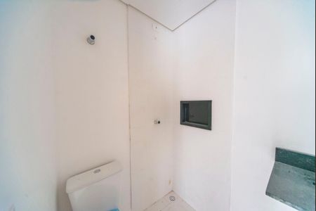 Apartamento à venda com 83m², 2 quartos e 1 vaga Apartamento à venda com 83m², 2 quartos e 1 vagaBanheiro