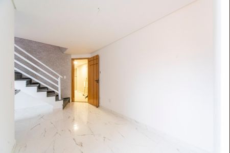 Apartamento à venda com 83m², 2 quartos e 1 vaga Apartamento à venda com 83m², 2 quartos e 1 vagaSala