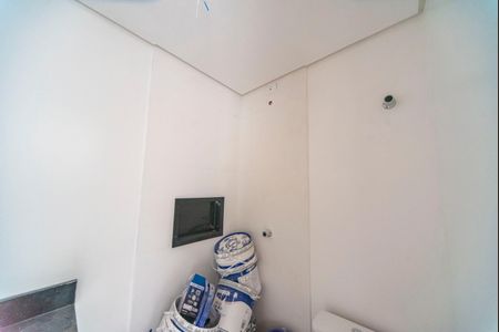 Apartamento à venda com 88m², 2 quartos e 1 vaga Apartamento à venda com 88m², 2 quartos e 1 vagaBanheiro