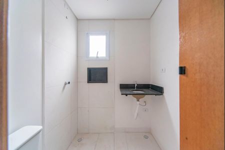 Apartamento à venda com 42m², 2 quartos e 1 vaga Apartamento à venda com 42m², 2 quartos e 1 vagaBanheiro