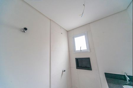 Apartamento à venda com 42m², 2 quartos e 1 vaga Apartamento à venda com 42m², 2 quartos e 1 vagaBanheiro