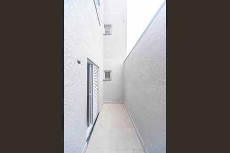Apartamento à venda com 42m², 2 quartos e 1 vaga Apartamento à venda com 42m², 2 quartos e 1 vagaVaranda do Quarto 2