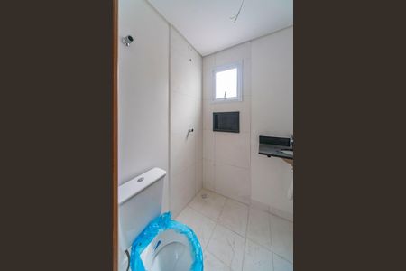 Apartamento à venda com 42m², 2 quartos e 1 vaga Apartamento à venda com 42m², 2 quartos e 1 vagaBanheiro
