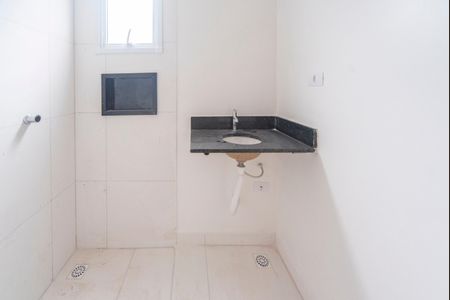 Apartamento à venda com 42m², 2 quartos e 1 vaga Apartamento à venda com 42m², 2 quartos e 1 vagaBanheiro