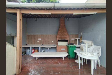 Apartamento à venda com 58m², 2 quartos e 1 vaga Apartamento à venda com 58m², 2 quartos e 1 vagaÁrea comum - Churrasqueira