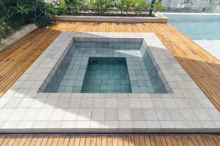 Studio à venda com 33m², 1 quarto e sem vaga Studio à venda com 33m², 1 quarto e sem vagaPiscina com churrasqueira e vista para a cidade.