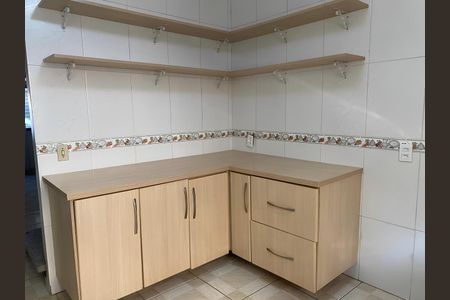 Casa para alugar com 80m², 2 quartos e 3 vagas Casa para alugar com 80m², 2 quartos e 3 vagasCozinha