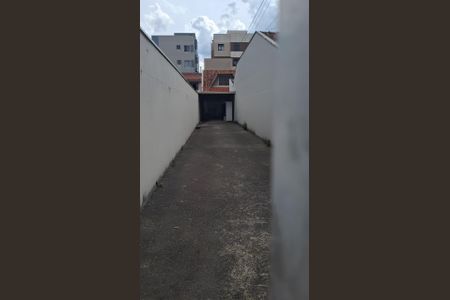 Casa para alugar com 80m², 2 quartos e 3 vagas Casa para alugar com 80m², 2 quartos e 3 vagasÁrea externa