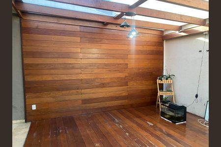 Casa para alugar com 80m², 2 quartos e 3 vagas Casa para alugar com 80m², 2 quartos e 3 vagasÁrea externa