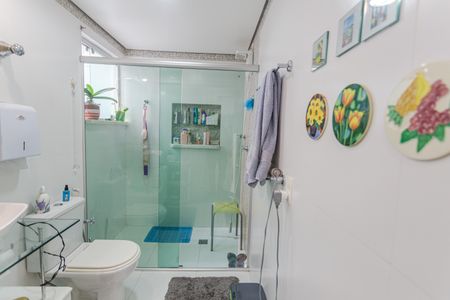 Apartamento à venda com 92m², 3 quartos e 2 vagas Apartamento à venda com 92m², 3 quartos e 2 vagasBanheiro Social
