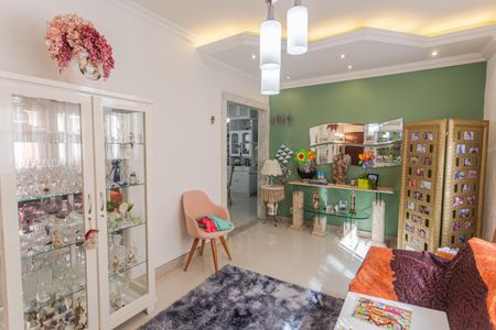 Sala de apartamento à venda com 3 quartos, 92m² em Serra, Belo Horizonte