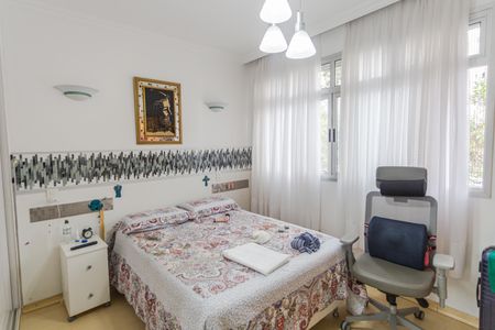 Apartamento à venda com 92m², 3 quartos e 2 vagas Apartamento à venda com 92m², 3 quartos e 2 vagasSuíte