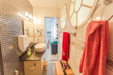 Apartamento à venda com 92m², 3 quartos e 2 vagas Apartamento à venda com 92m², 3 quartos e 2 vagasBanheiro da Suíte