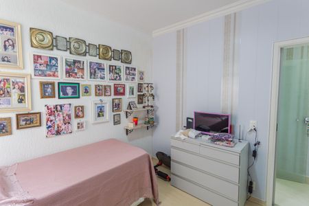 Apartamento à venda com 92m², 3 quartos e 2 vagas Apartamento à venda com 92m², 3 quartos e 2 vagasQuarto 3