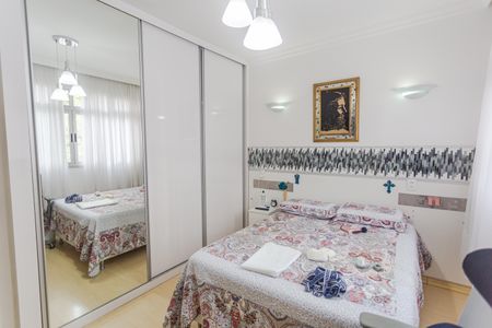Apartamento à venda com 92m², 3 quartos e 2 vagas Apartamento à venda com 92m², 3 quartos e 2 vagasSuíte
