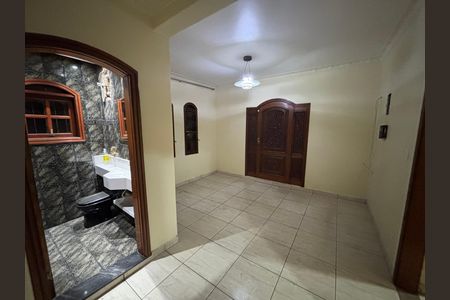 Casa à venda com 369m², 4 quartos e 2 vagas Casa à venda com 369m², 4 quartos e 2 vagasQuarto 2