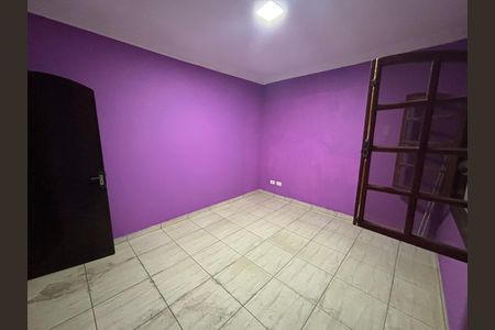 Casa à venda com 369m², 4 quartos e 2 vagas Casa à venda com 369m², 4 quartos e 2 vagasQuarto 4