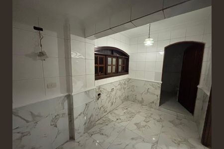 Casa à venda com 369m², 4 quartos e 2 vagas Casa à venda com 369m², 4 quartos e 2 vagasCozinha