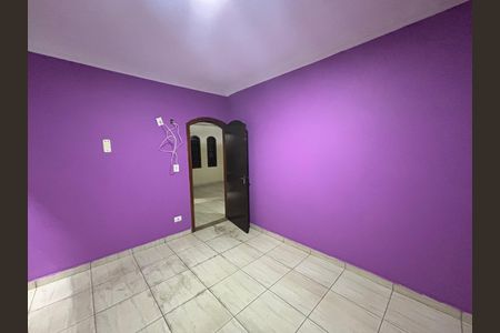 Casa à venda com 369m², 4 quartos e 2 vagas Casa à venda com 369m², 4 quartos e 2 vagasQuarto 4