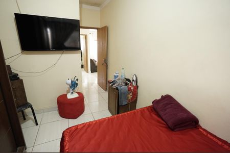 Casa à venda com 80m², 2 quartos e 1 vaga