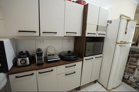 Casa à venda com 80m², 2 quartos e 1 vaga
